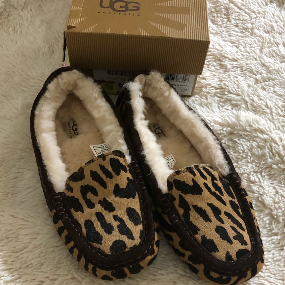 UGG loafer or slipper Bundle and save 15%